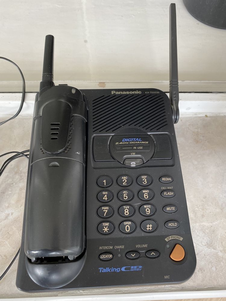 Радиотелефон Panasonic KX-TG 2235