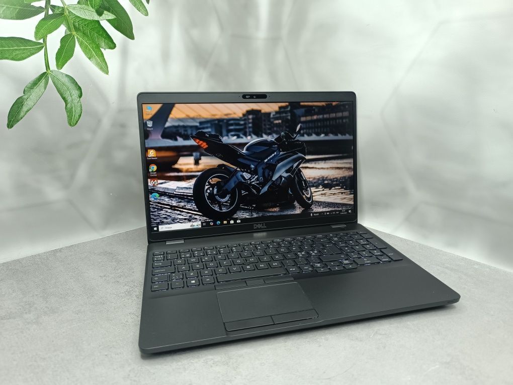 GeForce MX150 2GB/Dell Latitude 5501/i5-9400H/16/SSD 256/15.6"/Full HD