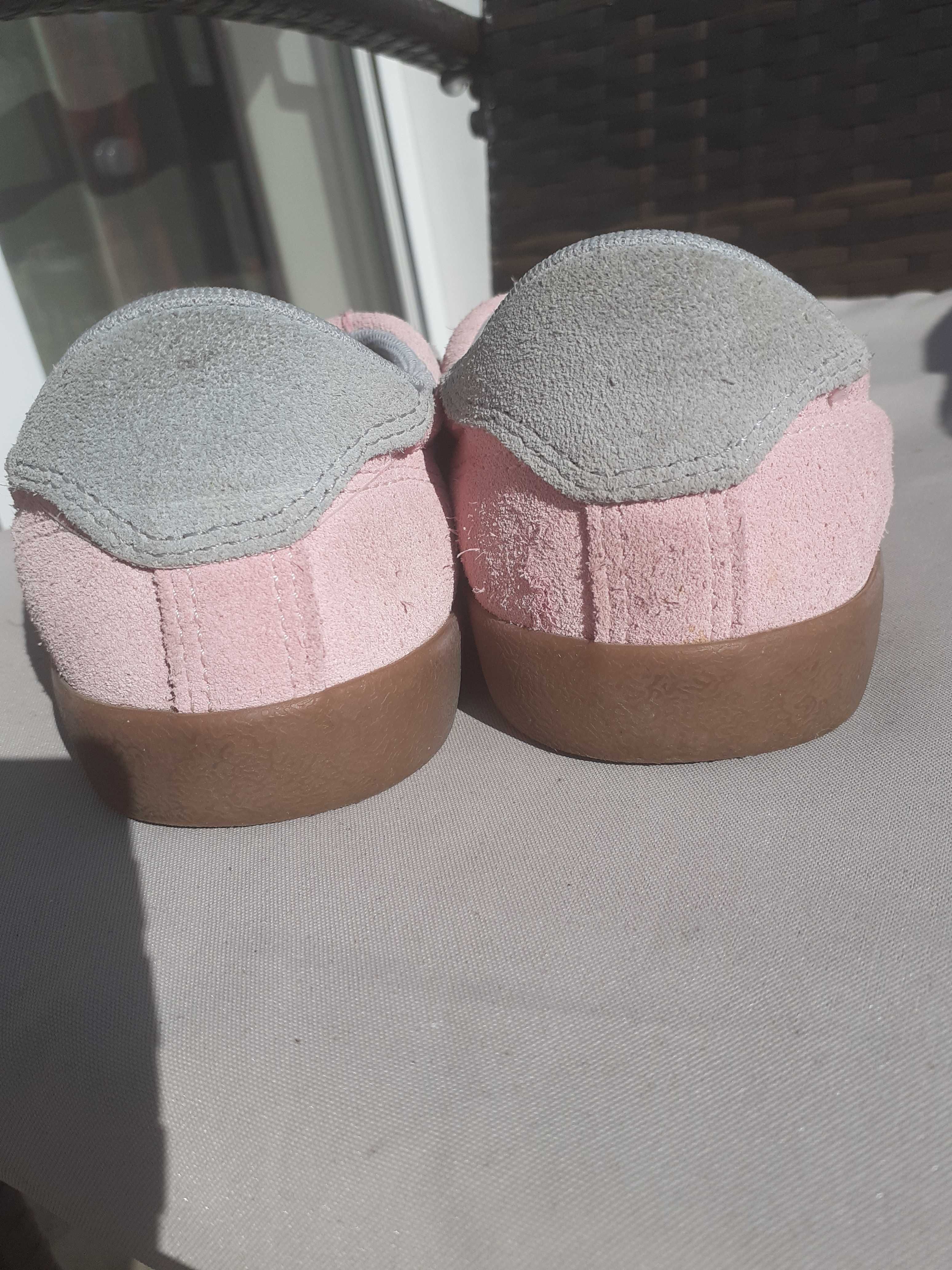 Buty,trampki conversy zamszowe