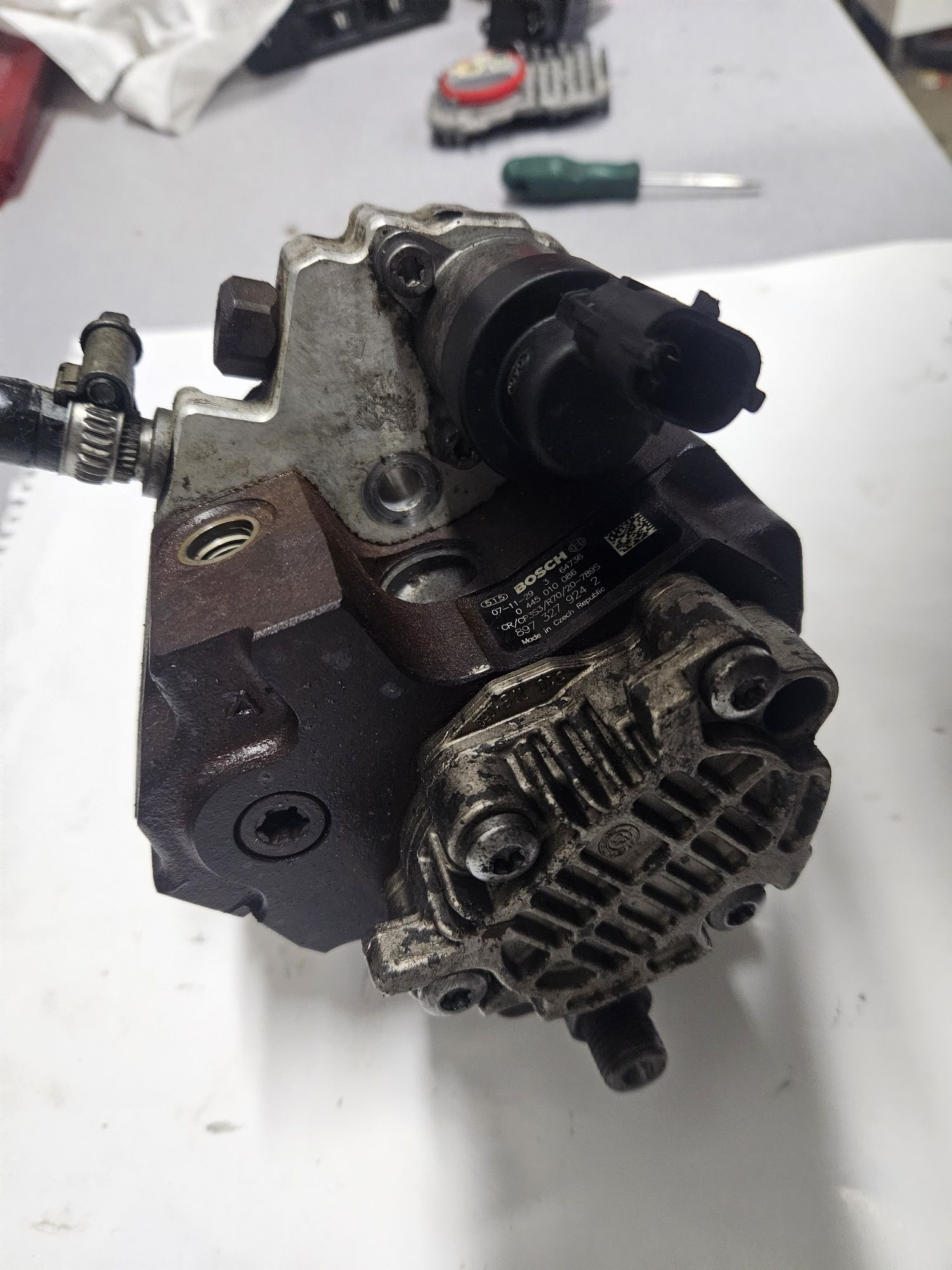 Pompa wtryskowa Opel 1.7 cdti Bosch