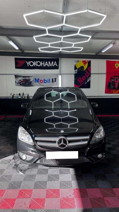 Mercedes Benz Classe  B180 Diesel de 2015 com 108000km Certificados!!