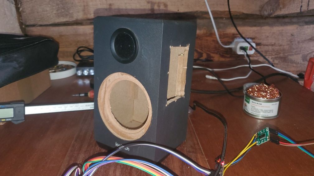 Internetowe Radio WI-FI DIY — ESP32 z DAC PCM5102A, ekran OLED 1,3″