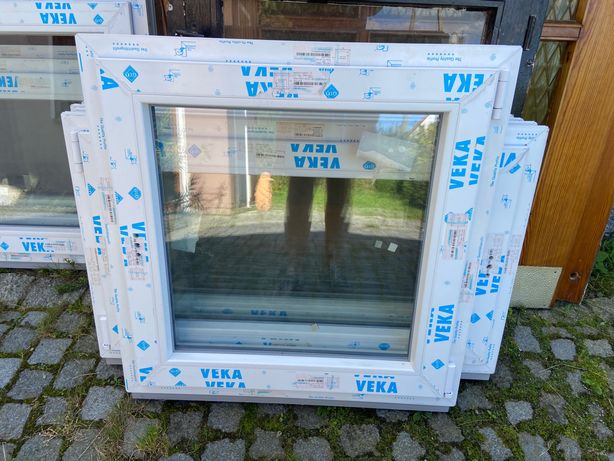 Okno PCV białe VEKA Softline82 - 78x79cm