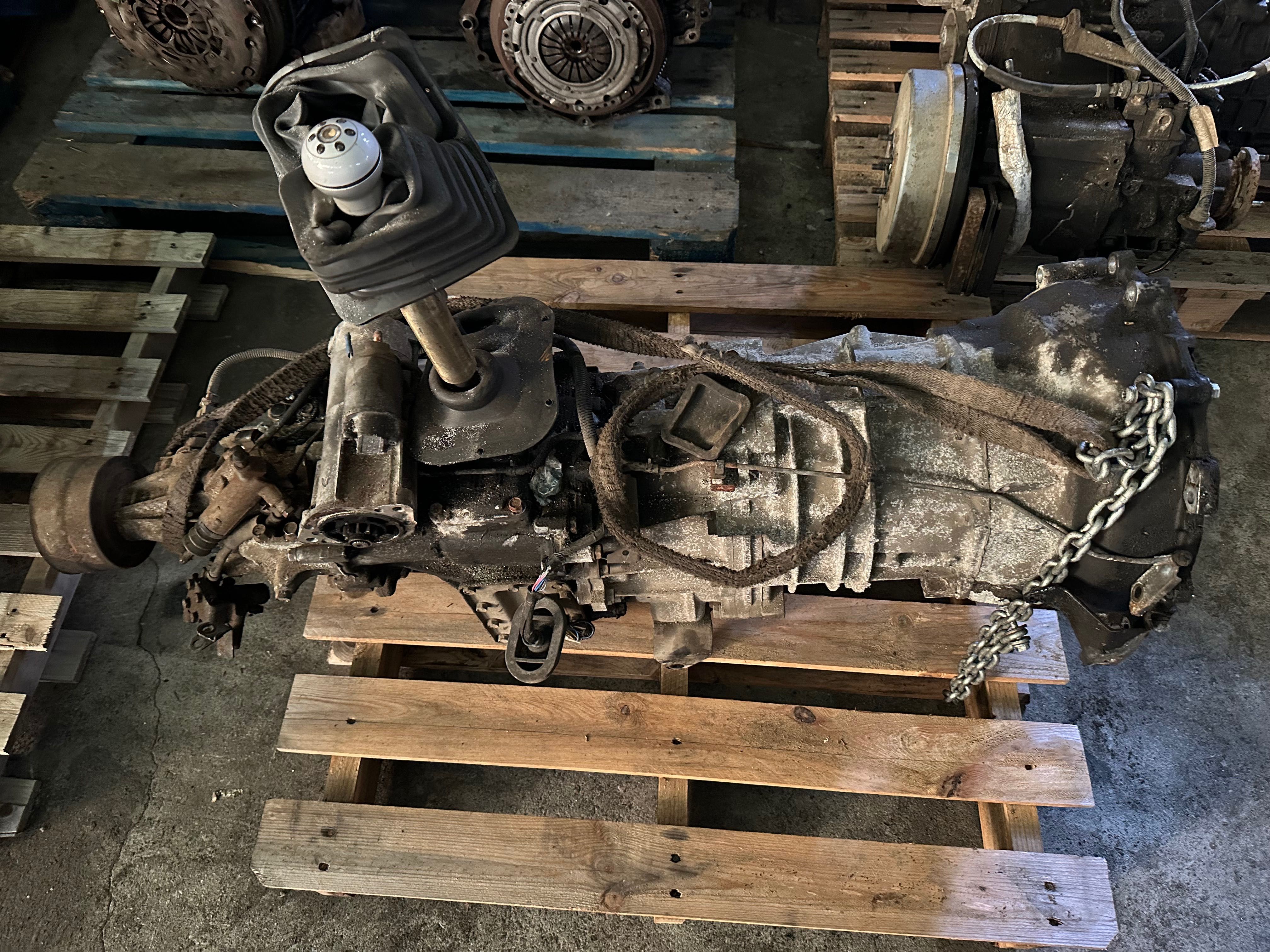 Caixa de Velocidades Mitsubishi Pagero 2.8 Turbo V20 V30 V40 V5M315S