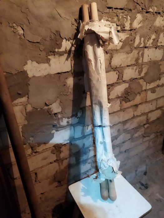 Лопаты, вёдра, дрель, черенки ,плоскорез Фокина , огнеупорная ткань .