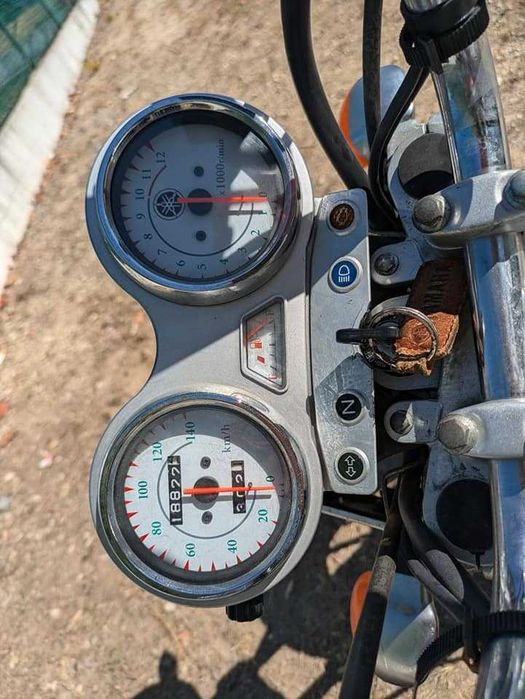 Yamaha YBR 125 Custom