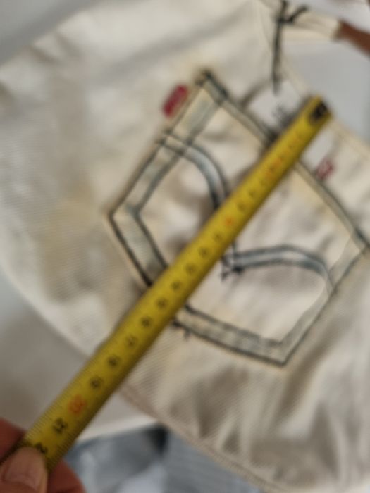 Levis Стильна невелика сумочка