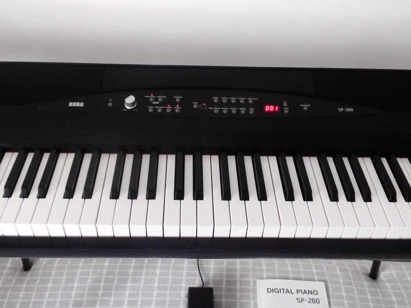 Korg SP-280 Pianino Cyfrowe + nogi + zasilacz + karton