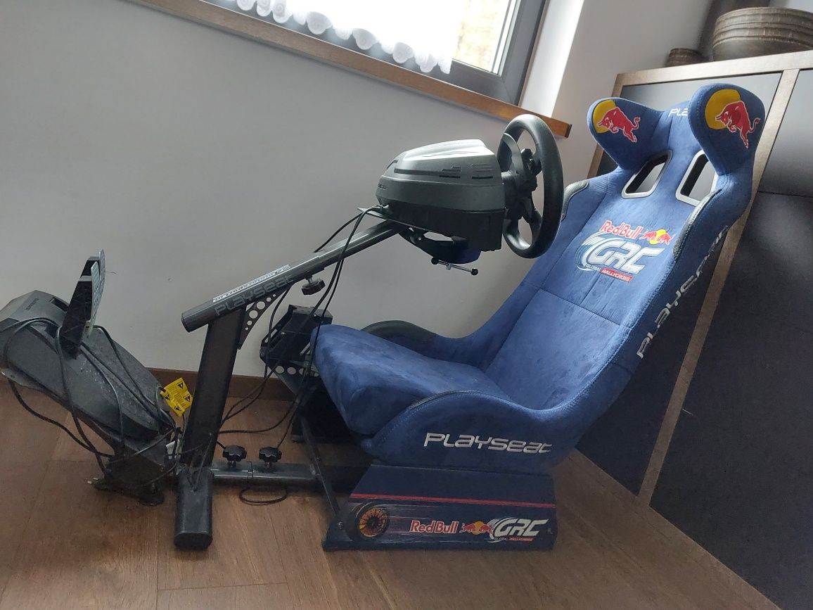 Zestaw PLAYSEAT REDBULL + ThrustmasterT300