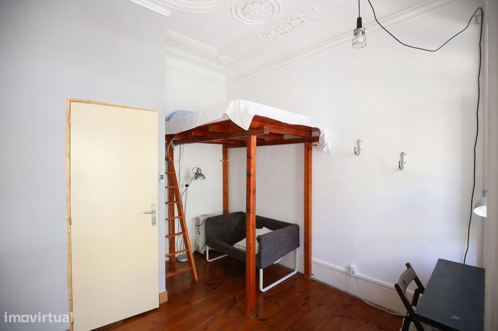 70301 - Quarto com cama de solteiro, com...