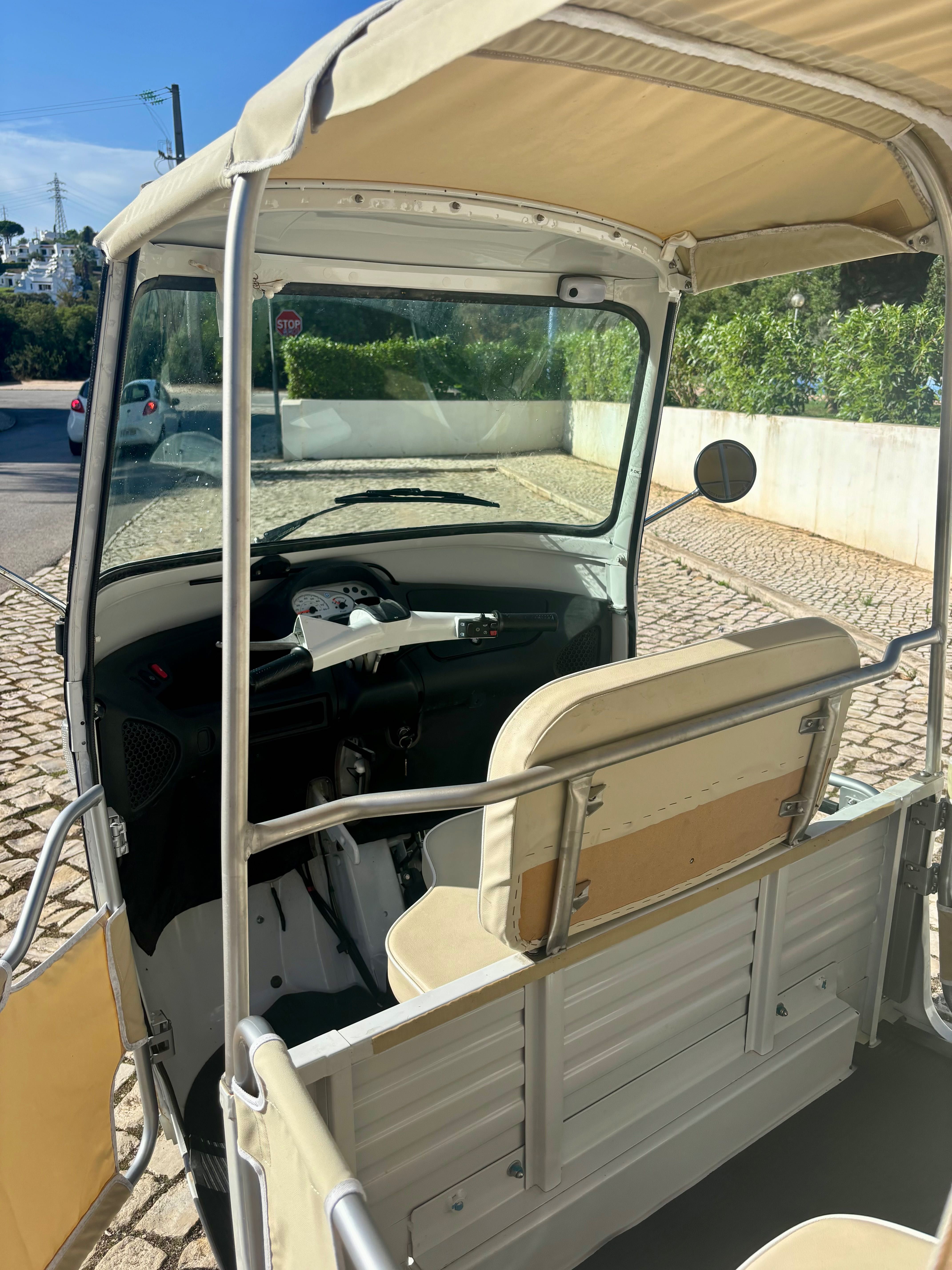 Tuk Tuk Piaggio Ape 200 – 2022 – Apenas 400 km – Como Novo!