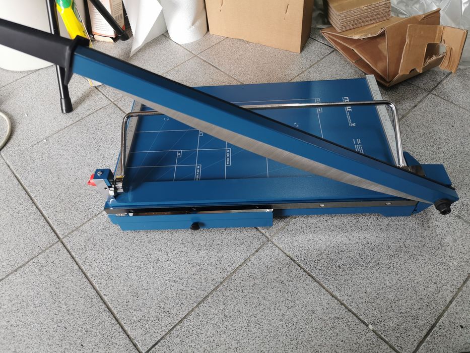Gilotyna Dahle 587 A3