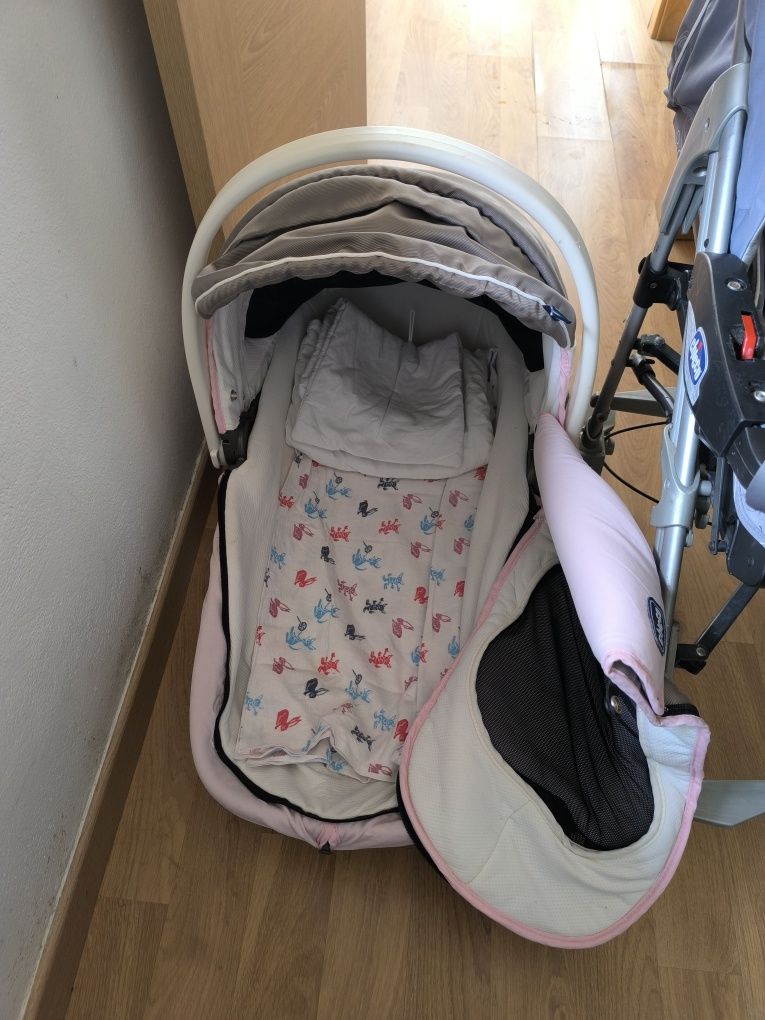 Duo carrinho+alcofa marca Chicco