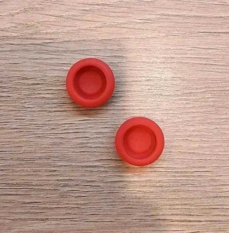 Antypoślizgowe gumki nakładki pad kontroler Playstation Xbox AC Milan