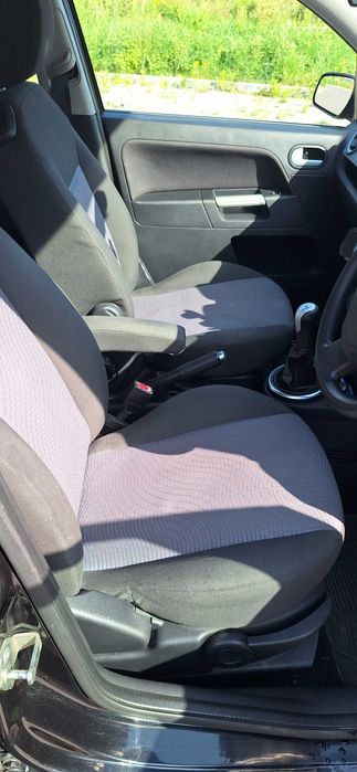 Ford Fusion 1.4 benzyna 2008r. Niski przebieg tylko 153 tys. Anglik!