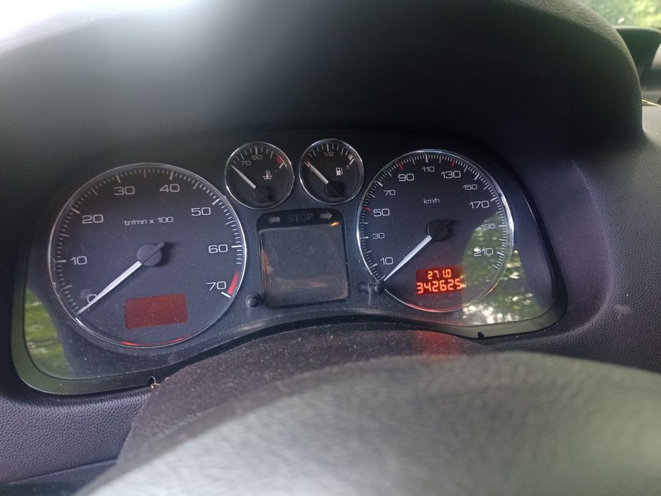 Продам Пежо 307.  1.6л бензин-газ. Автомат