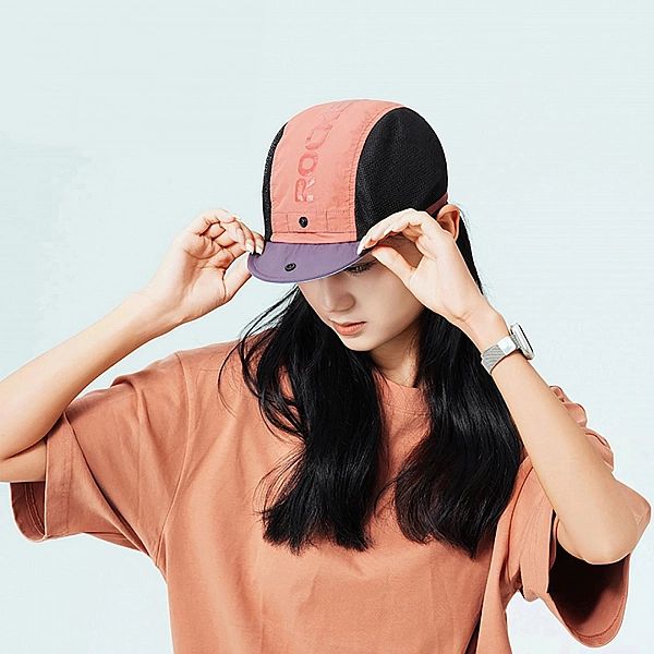 Czapka kolarska Rockbros rowerowa z daszkiem pod kask - czerwona