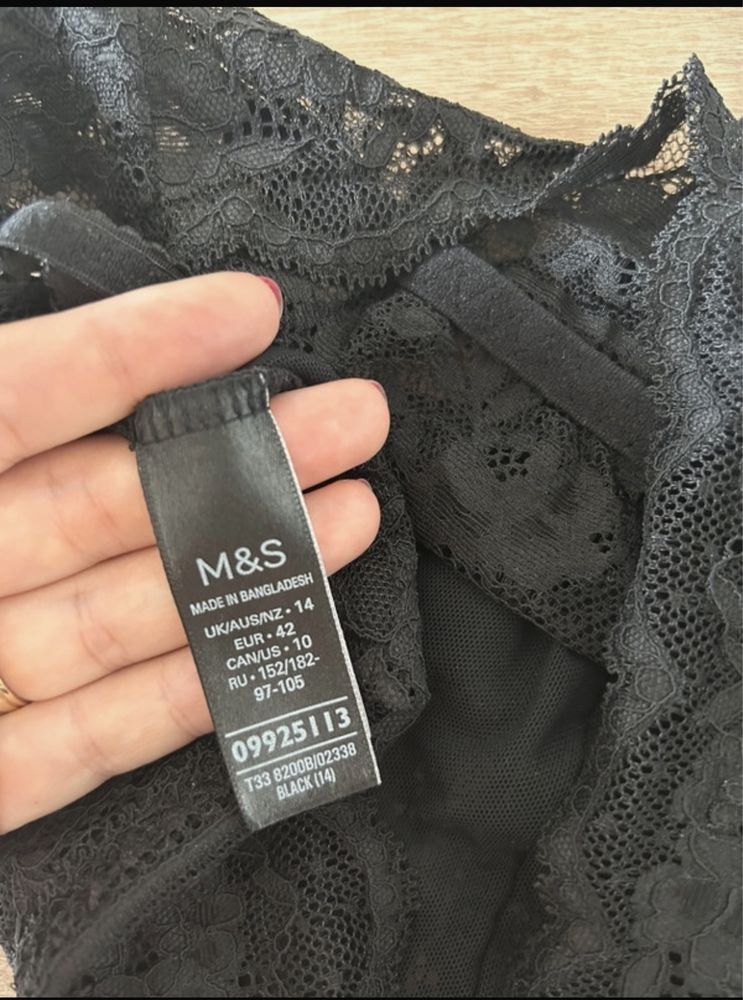 Czarna, koronkowa braletka z M&S