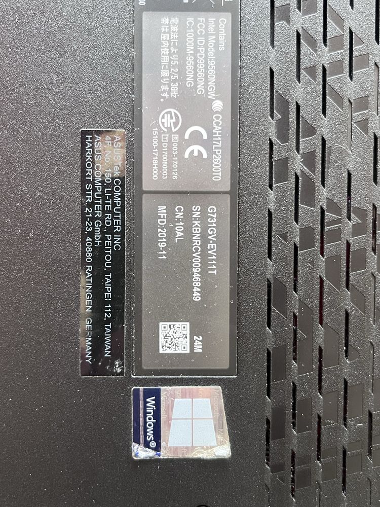 Asus Rog Strix 17,3” SCAR III G731GV-EV111T RTX 2060 i7 win10 uzywany