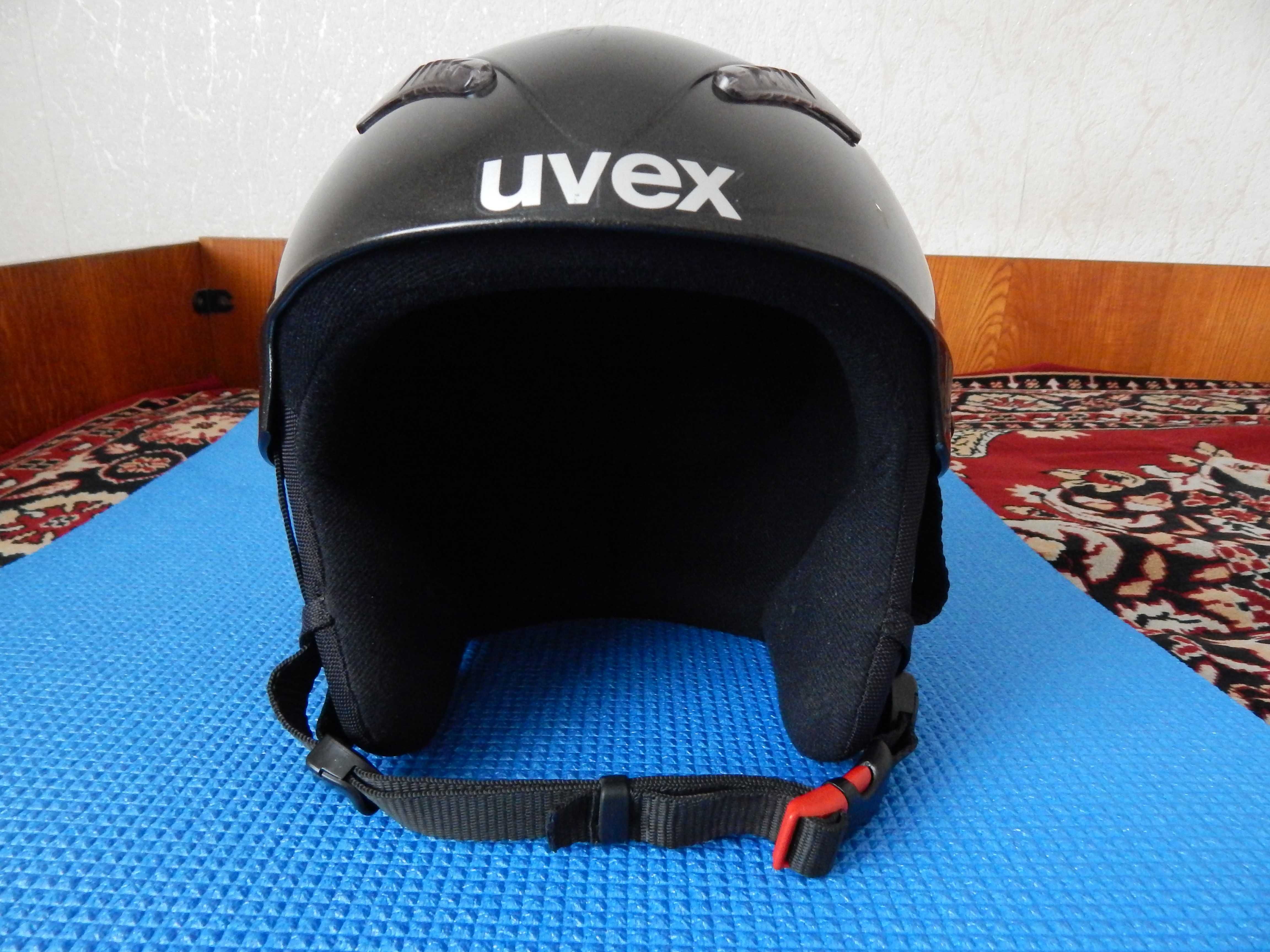 Шлем  UVEX горнолыжный p. М лыжи, сноуборд