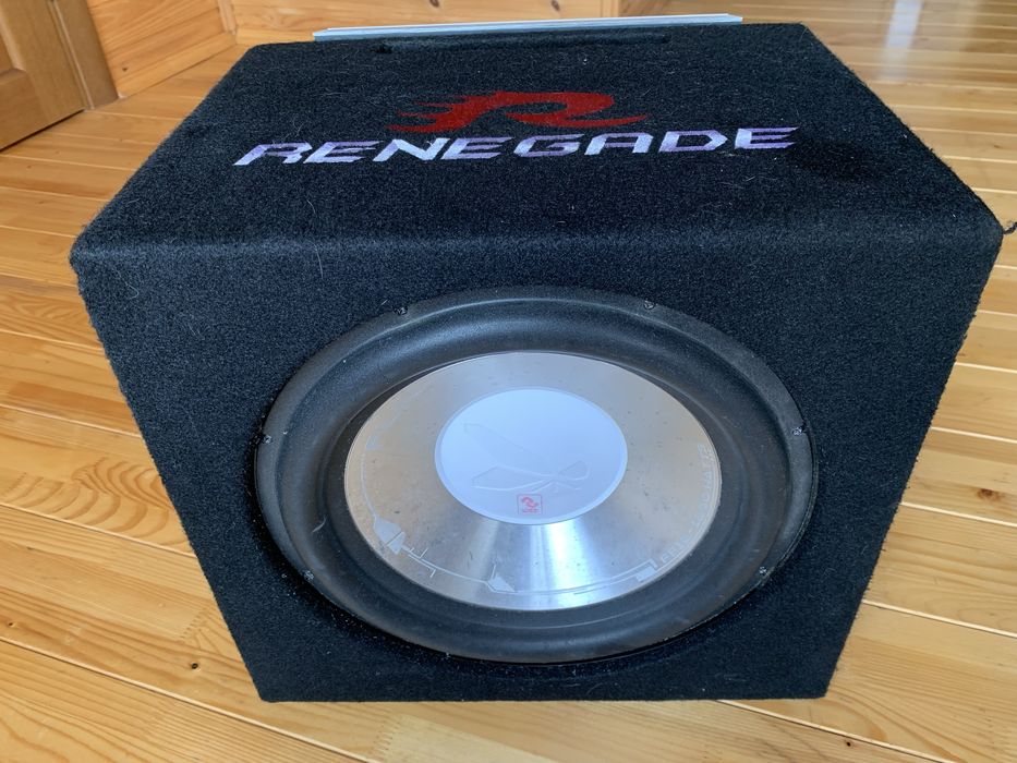 Продам саббуфер з підсилювачем Renegade