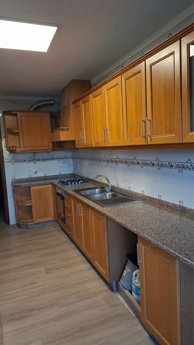 Armario de cozinha com pedra