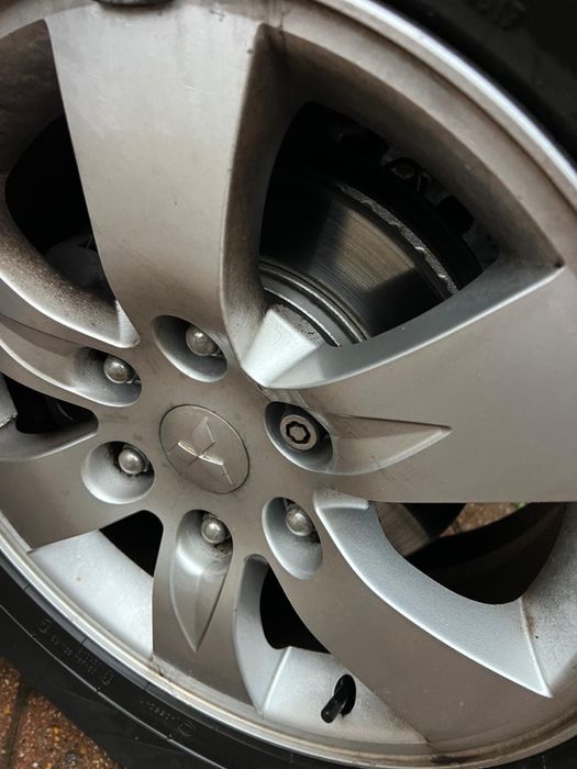 Авто для ЗСУ Mitsubishi L200