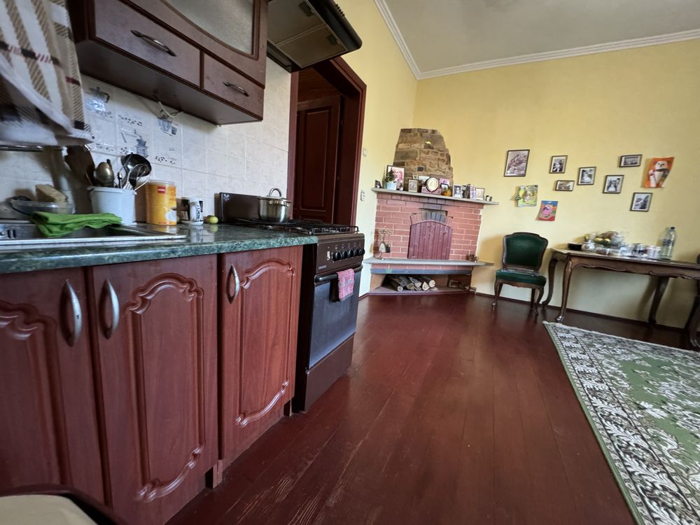 Продаж 2кім квартири з каміном м.Теребовля