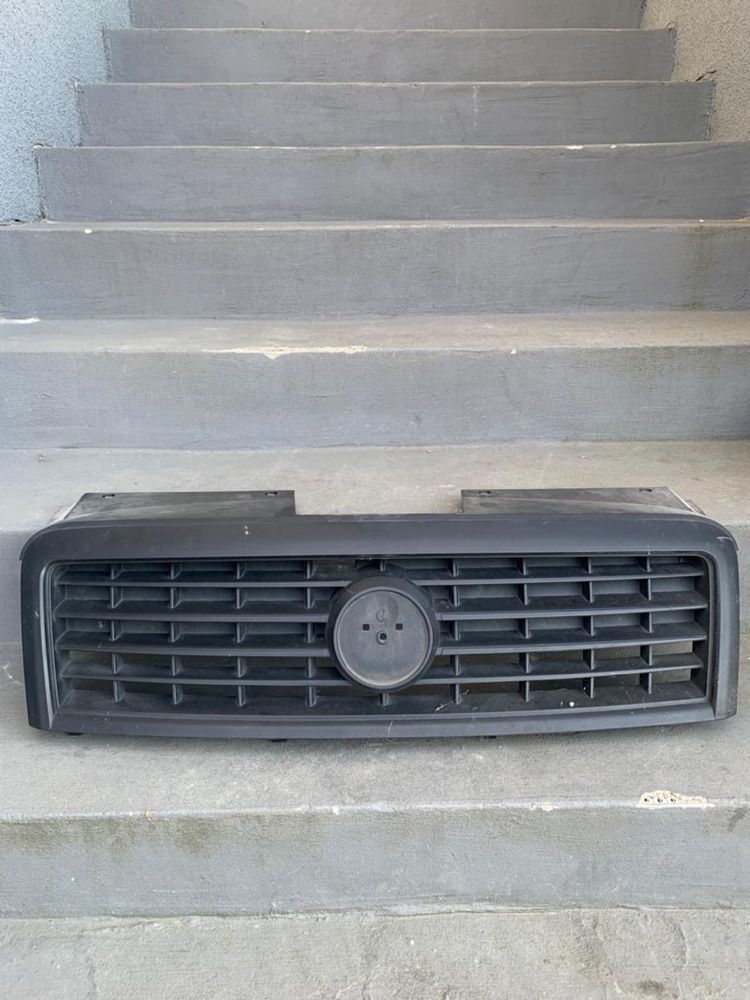 Grill Fiat Doblo pierwszej generacji