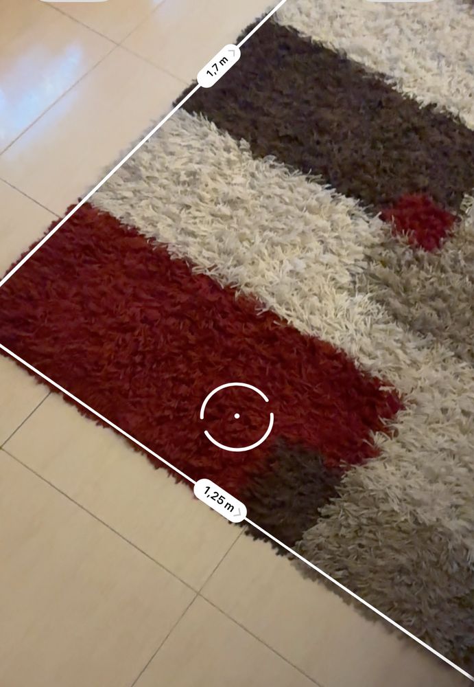 Vendo 2 carpetes com pelo comprido da Área