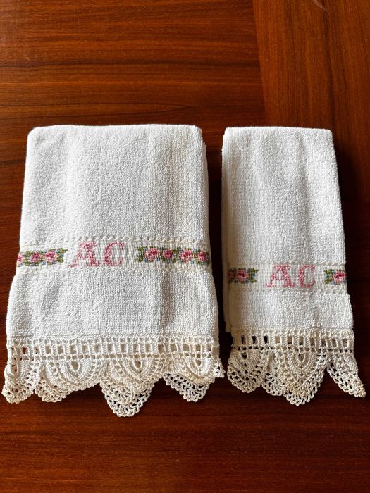 toalhas de wc com renda e monograma