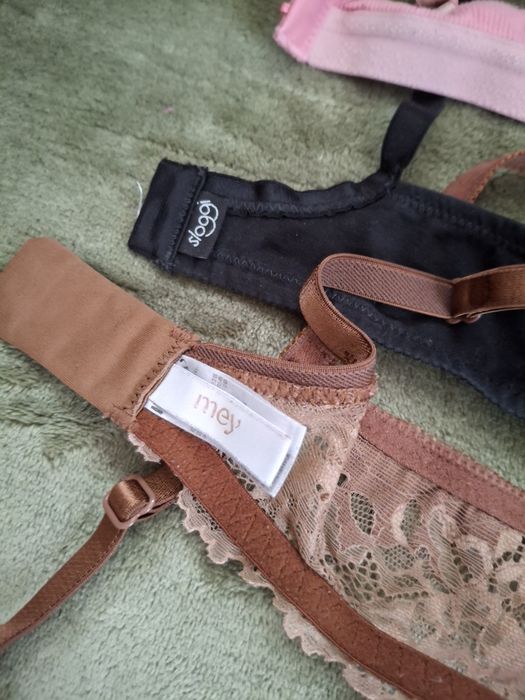 Zestaw biustonoszy 70b