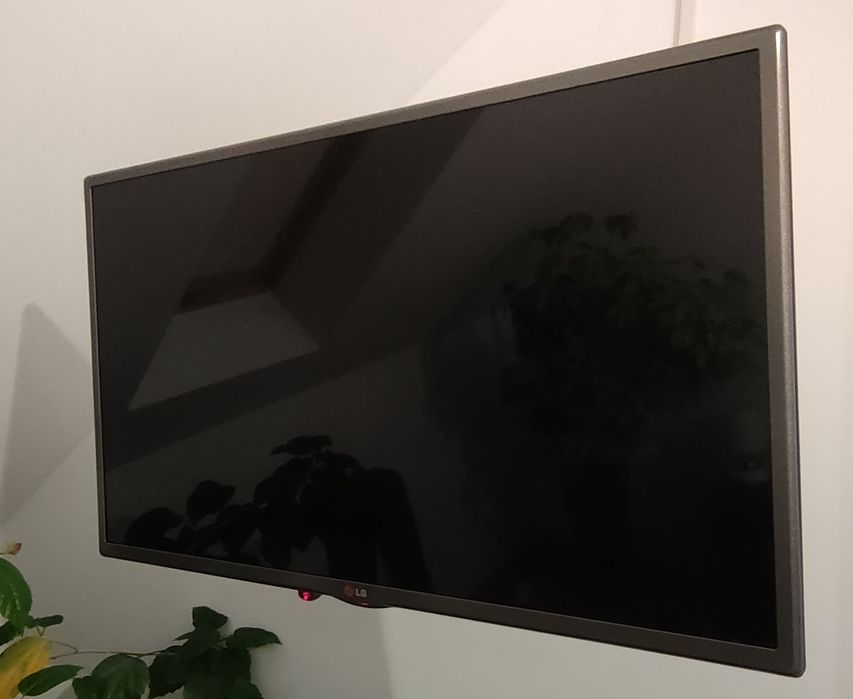 ### TV LG FullHD, 100% sprawny ###