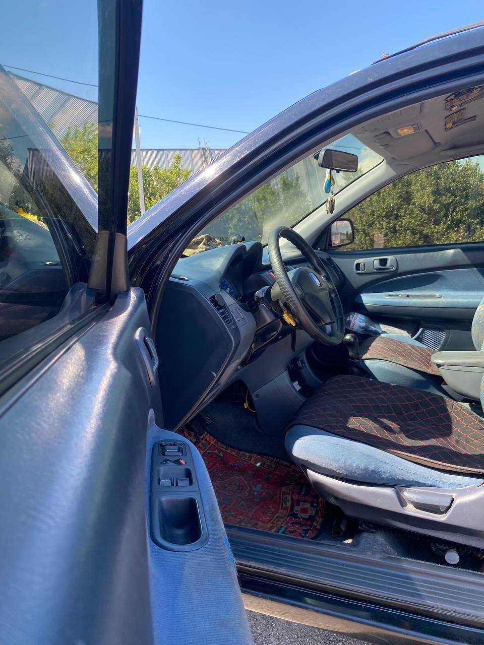 Honda hr-v 2000 року 1.6