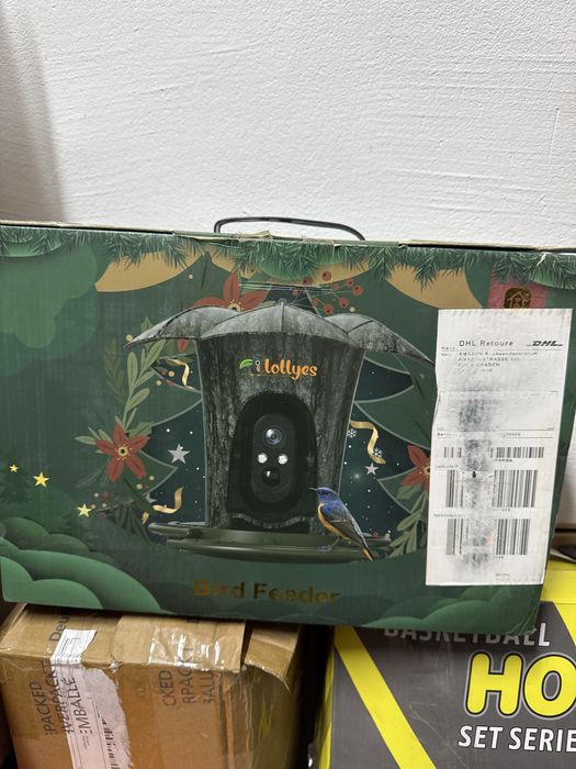 Розумна годівниця для птахів