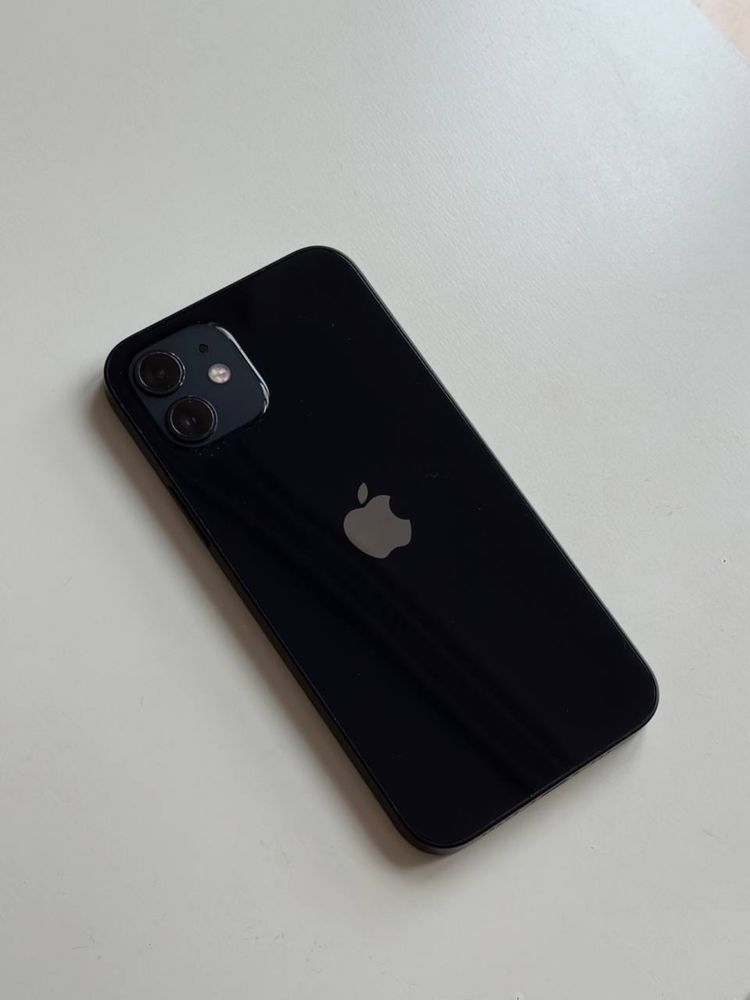 iPhone 12 64GB Black