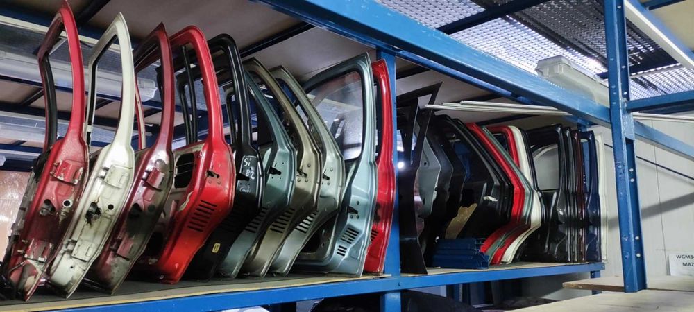 Wyprzedaż części Ford Escort Sierra KA Fiesta Mondeo modele do 2000r