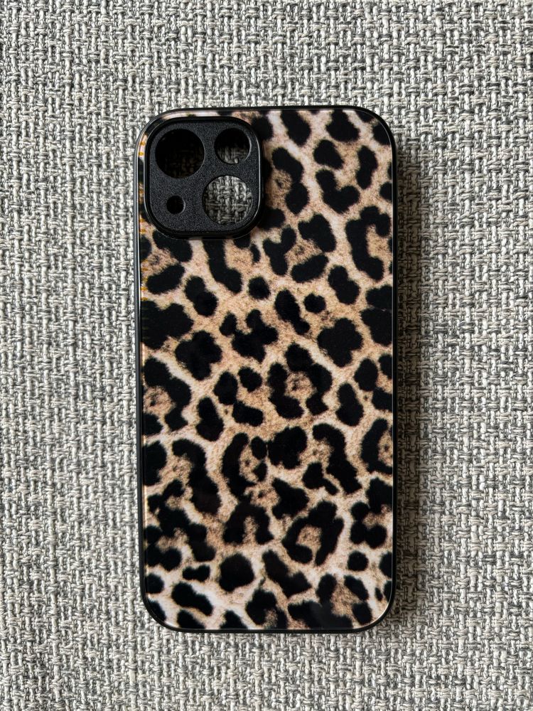 Etui szklane panterka iphone15