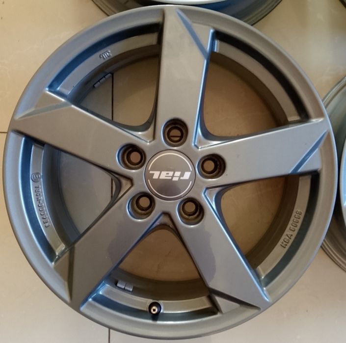 Диски R16/5/112 Rial Volkswagen Golf Skoda Octavia