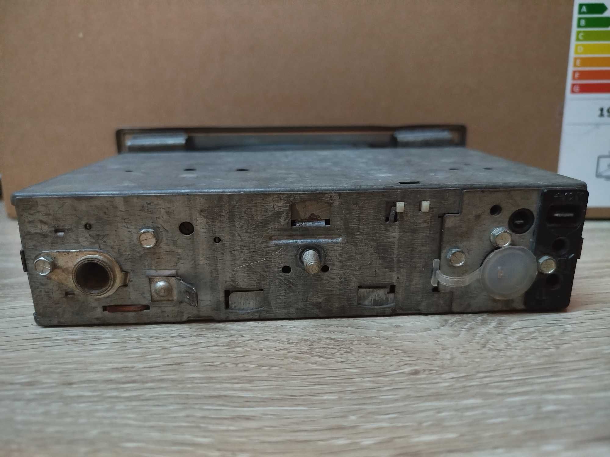 Radio Blaupunkt Ford lata 70/80 – sprawne, retro