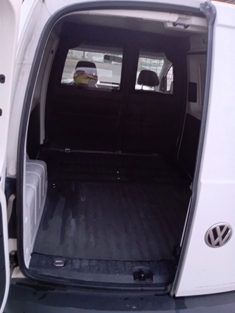 VW Caddy 2.0 TDI