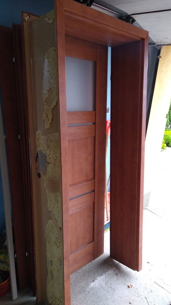 Drzwi wewnętrzne DRE na otwór 90 cm.