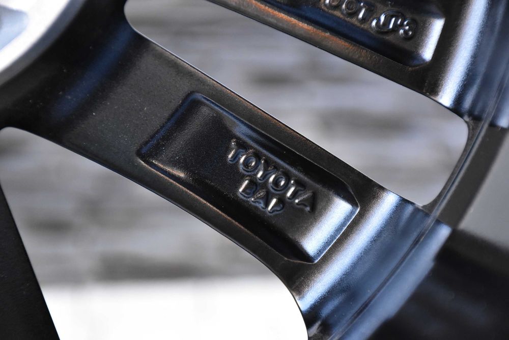 NOWE Koła zimowe OEM TOYOTA Avensis T270 Facelift 17" Goodyear dot2024
