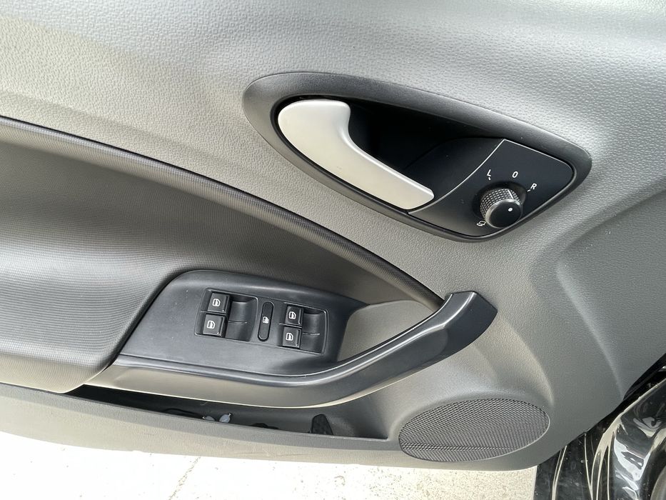 Seat Ibiza ( 2012 ) ( IDEAL )