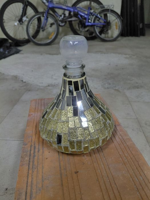 Jarra decorativa em bom estado