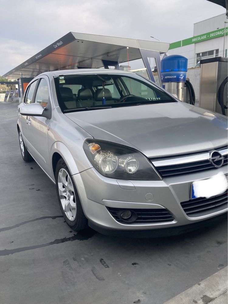 Opel Astra H 5 lugares