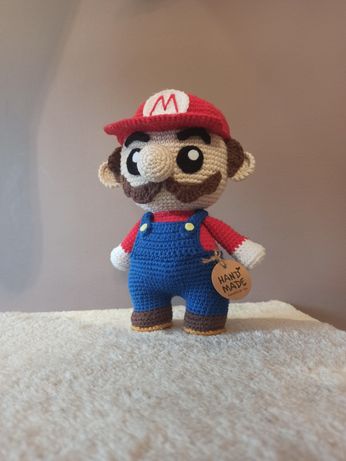 Super Mario amigurumi maskotka na szydelku