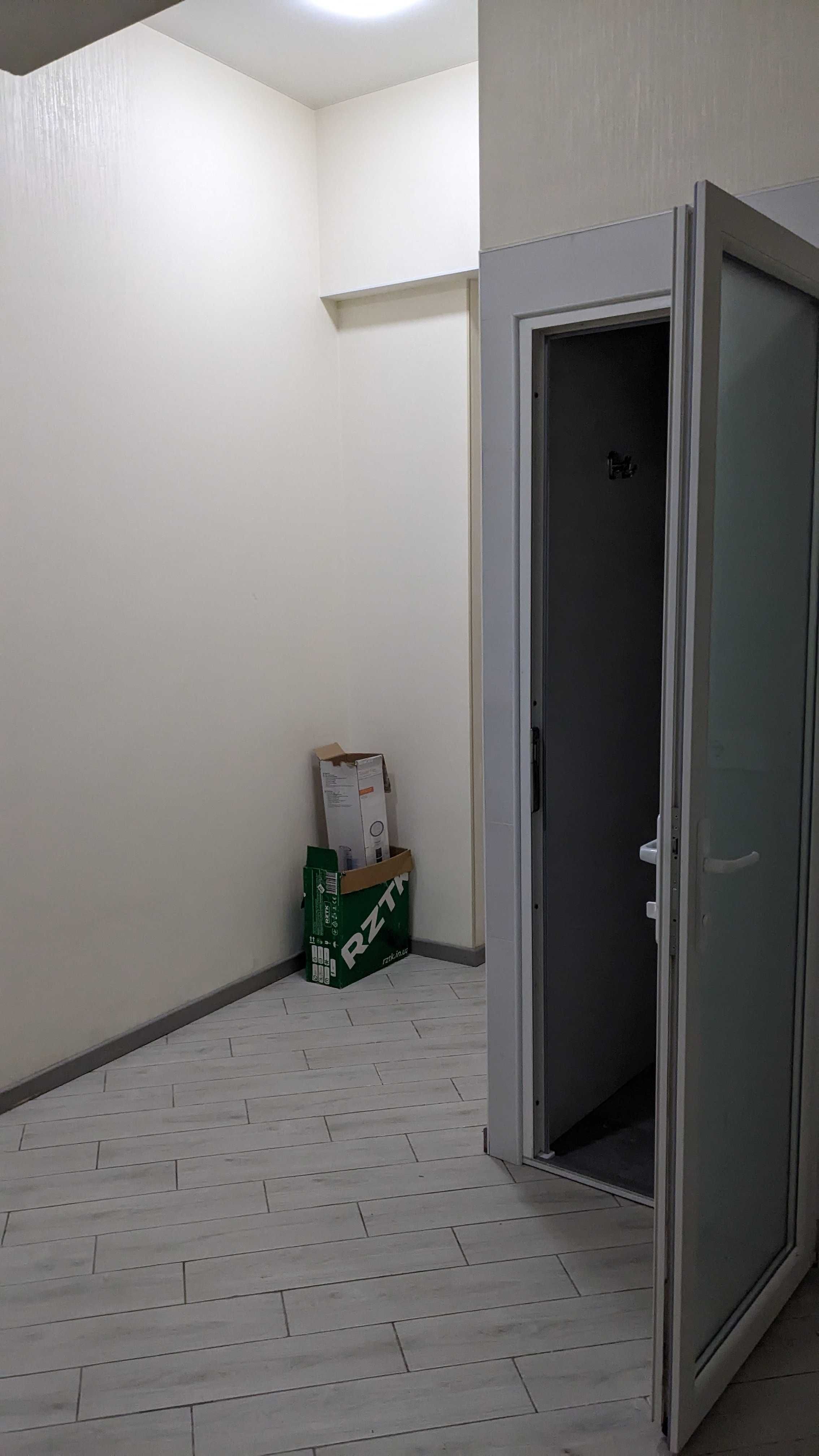 Продажа помещения 169м2  в цокольном этаже . Центр