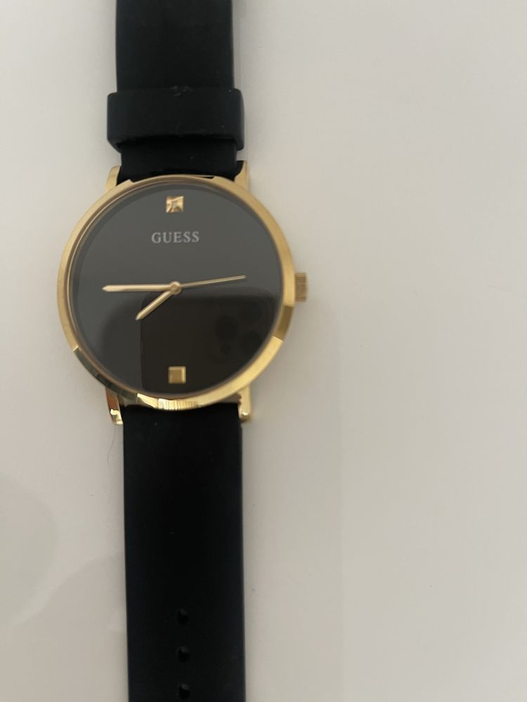 Relogio sem uso, novo Guess