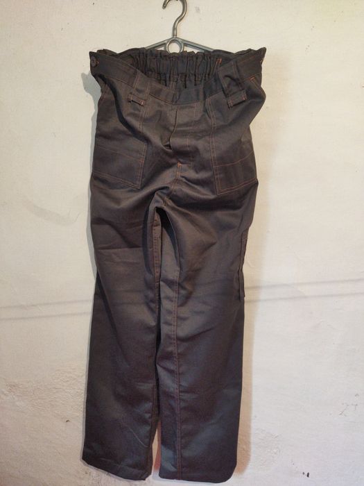 Робочі брюки світло-сірі нові